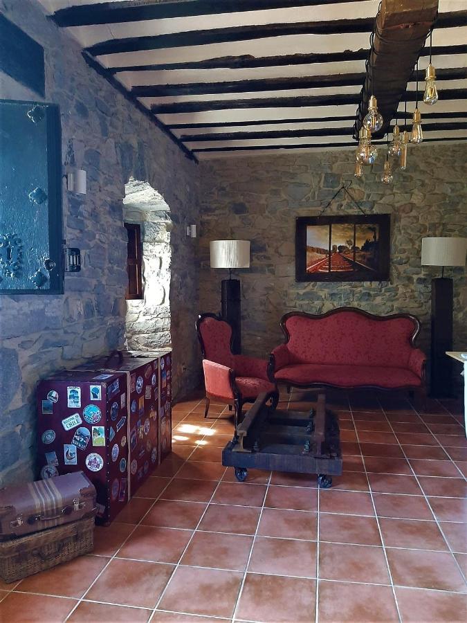 Hotel Dona Lola Izarra Extérieur photo