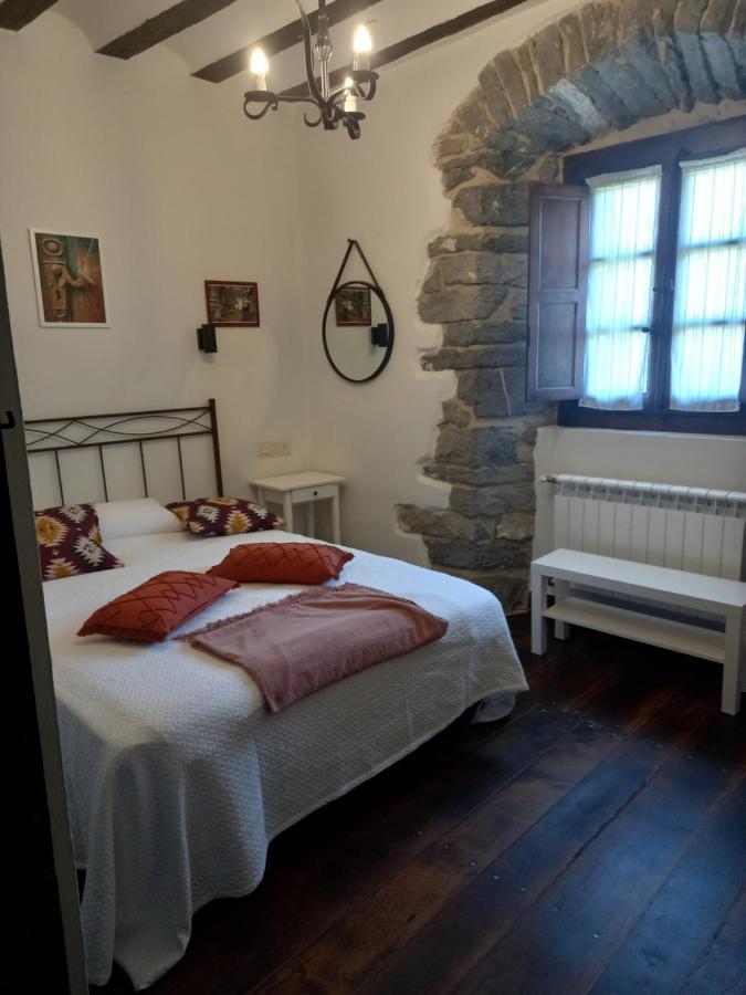 Hotel Dona Lola Izarra Extérieur photo