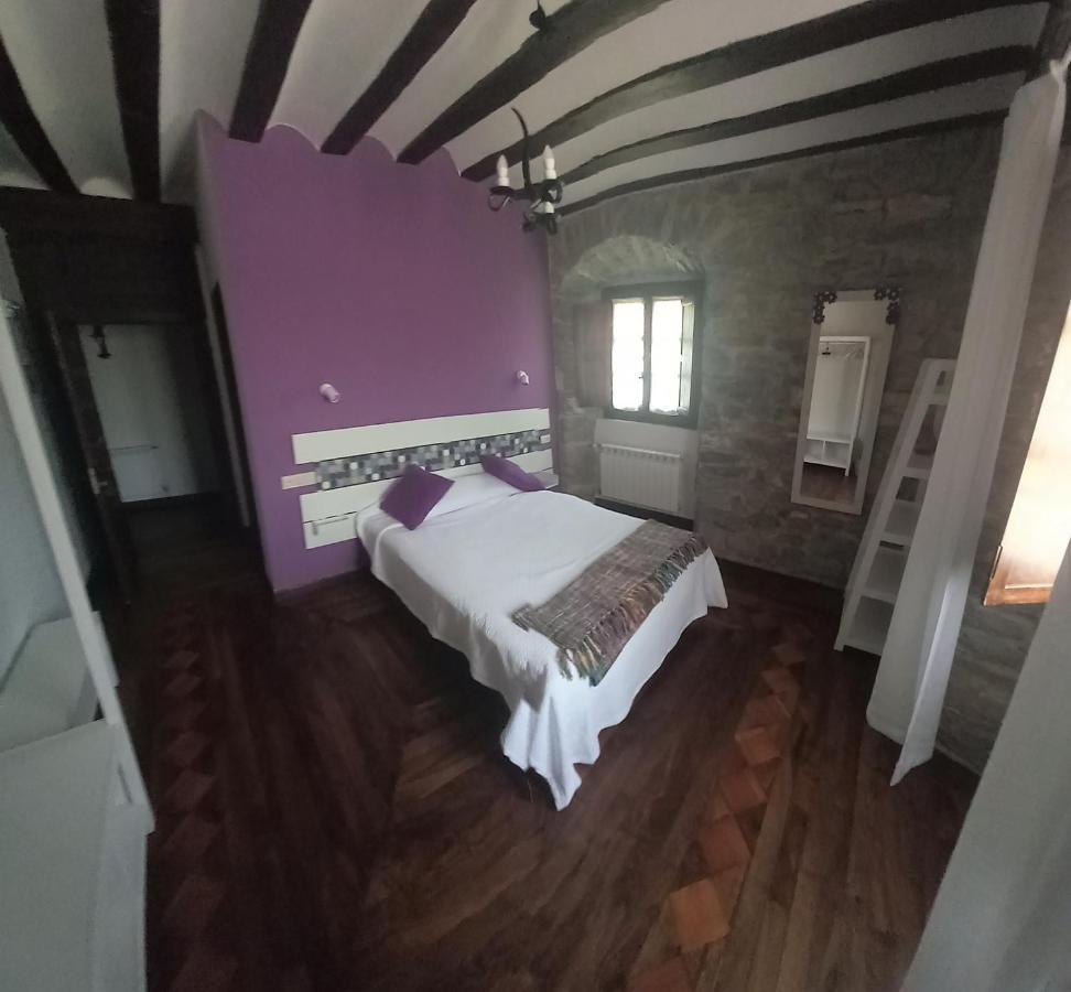 Hotel Dona Lola Izarra Extérieur photo